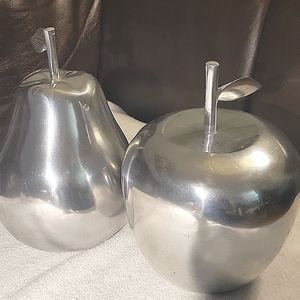 20 inches tall Modern Metal Sculpture in Stainless Steel for decor